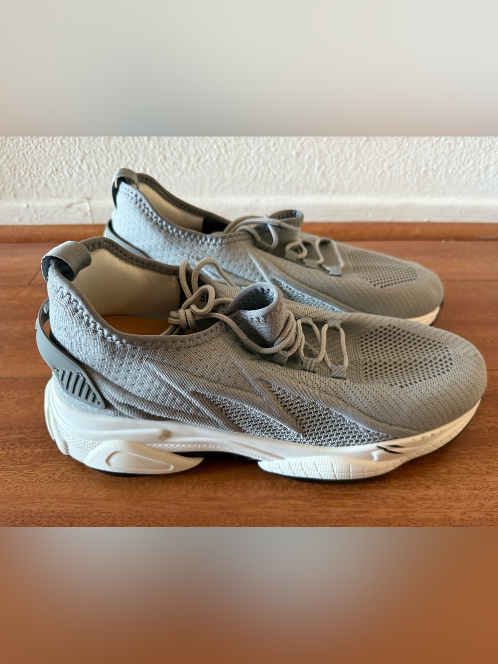 Designed Hidden Height Increase Sneakers Hidden Lift Shoes Men’s Grey Size 46 12